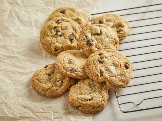 flavorless, dry chocolate chip cookies made with coconut oil