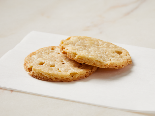 crispy, tough textured pie crust made with coconut oil