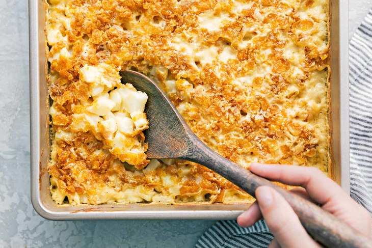 https://goboldwithbutter.com/BoldWithButter/media/recipe_images/Imported/cheesy-potluck-potatoes.jpg?ext=.jpg