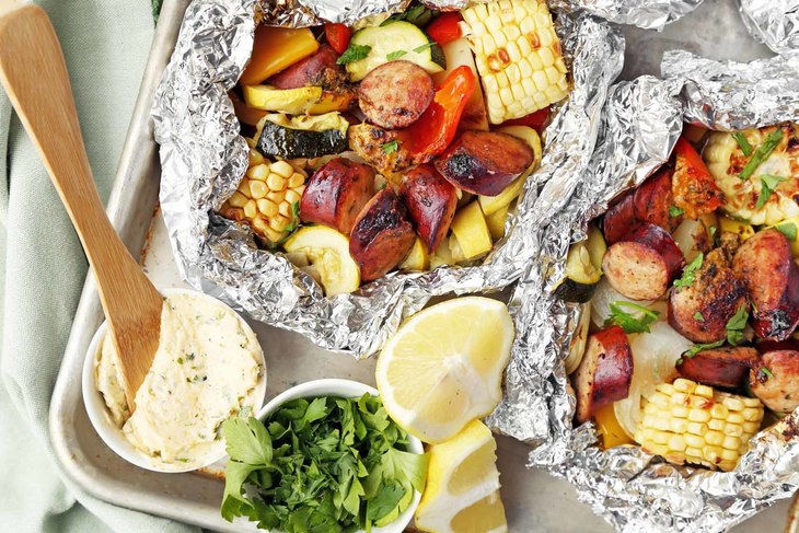 https://goboldwithbutter.com/BoldWithButter/media/recipe_images/Imported/sausage-and-summer-veggie-grill-packets.jpg?ext=.jpg
